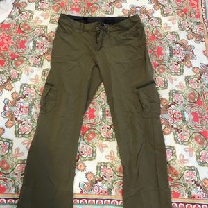 Light hiking Patagonia pants